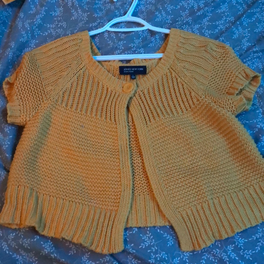 Mustard yellow Jones New York shortsleeve cardigan